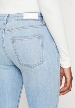 Edc By Esprit Jeans Skinny Fit - Blue Bleached -Mode Dames Winkel 003104634ebc4c3c9f5f783a70bd55e2