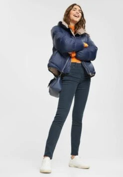 ESPRIT Slim Fit Jeans - Petrol Blue 16 ESPRIT Slim Fit Jeans - Petrol Blue -Mode Dames Winkel 08dacafbf1e74001a0600e803b740c87