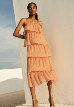 Next Occasion Tiered Strappy Midi - Jurk - Light Pink Geo Gold Foil -Mode Dames Winkel 0cb1cba367a9488f85e7f91a228a335b