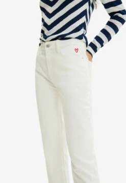 Desigual Straight - Slim Fit Jeans - White 10 Desigual Straight - Slim Fit Jeans - White -Mode Dames Winkel 26033ebb03814f7e96ff1d4fd9b5d572