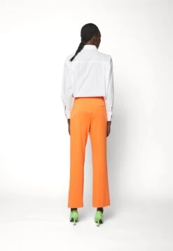 Designers Remix Zoe Pants - Broek - Mandarin 12 Designers Remix Zoe Pants - Broek - Mandarin -Mode Dames Winkel 34212027012e407f8f0859157c0c333a