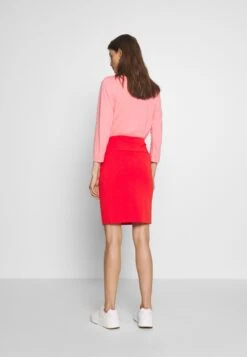 Kaffe Penny- Kokerrok - High Risk Red 9 Kaffe Penny- Kokerrok - High Risk Red -Mode Dames Winkel 34932b8924a64d8789947dded0df7d47