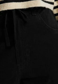 BERSHKA Jogger With Drawstring - Bootcut Jeans - Black 12 BERSHKA Jogger With Drawstring - Bootcut Jeans - Black -Mode Dames Winkel 355daca2b982475b8e353373133d3bd3