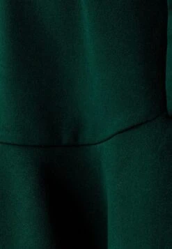 Tussah Phoebe Mini- Cocktailjurk - Emerald -Mode Dames Winkel 38a10fe611314d06bf9c42e8ed37f3c9