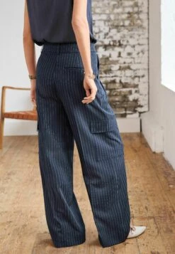 Next Smart Wide Leg Standard - Cargobroek - Navy Blue Stripe -Mode Dames Winkel 414fef7011a54b8286c431705ed03027