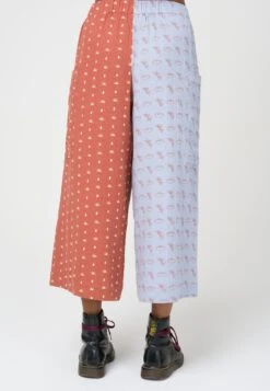 Abstract Patchwork Wide Leg - Broek - Blue -Mode Dames Winkel 42a121c6f1194e8cba89f80e408193a4