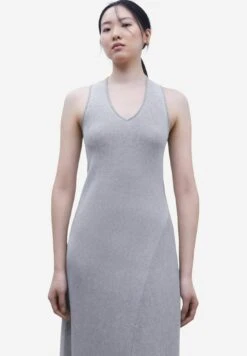 ADOLFO DOMINGUEZ V-Shaped Crew Neckline Long - Etui-Jurk - Black And White 14 ADOLFO DOMINGUEZ V-Shaped Crew Neckline Long - Etui-Jurk - Black And White -Mode Dames Winkel 4f951bbea4df4ac894d4b5ed81ce073a