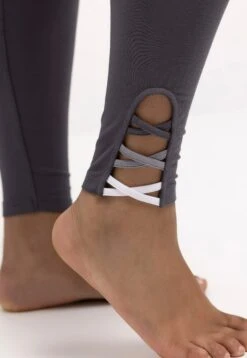 Ulla Popken Crisscross Hem Accent Stretch Lounge- Legging - Dark Grey -Mode Dames Winkel 5fa7224a77864cfb81cbc8a5b627b1e5