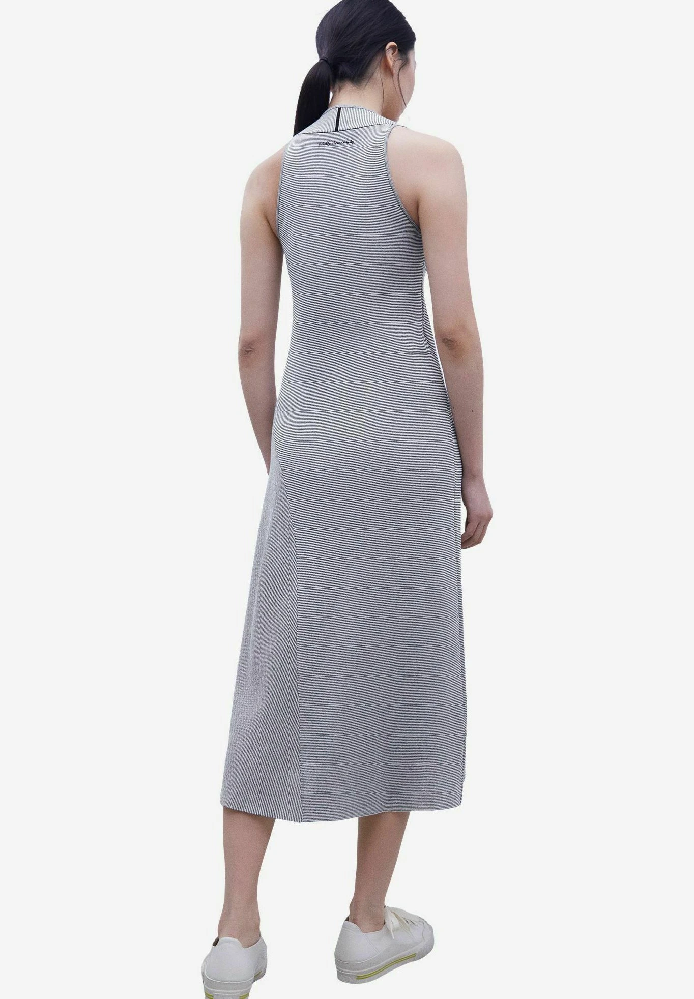 ADOLFO DOMINGUEZ V-Shaped Crew Neckline Long - Etui-Jurk - Black And White 4 ADOLFO DOMINGUEZ V-Shaped Crew Neckline Long - Etui-Jurk - Black And White - Afbeelding 2