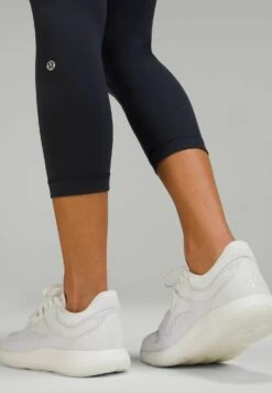 Lululemon Wunder Train Hr Crop 23 True - Legging - True Navy -Mode Dames Winkel 74ab9e19882449488b9f65f7806e670b