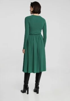 Sofia - Jurk - Szmaragdowy 8 Sofia - Jurk - Szmaragdowy -Mode Dames Winkel 7c7d346a8a764ceaad8898042fd808cc