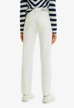 Desigual Straight - Slim Fit Jeans - White 9 Desigual Straight - Slim Fit Jeans - White -Mode Dames Winkel 7f09d5f071c24241b234d955a8dafa6f