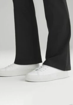 Lululemon Smooth-Fit Pull-On High-Rise - Broek - Black -Mode Dames Winkel 801a5f4df2a14151aae30bd0540744e9