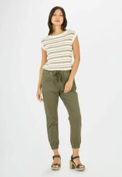 With Patch Pocket - Trainingsbroek - Verde Militare 8 With Patch Pocket - Trainingsbroek - Verde Militare -Mode Dames Winkel 81f49d85bf4c4b13b915d58ede1e8681