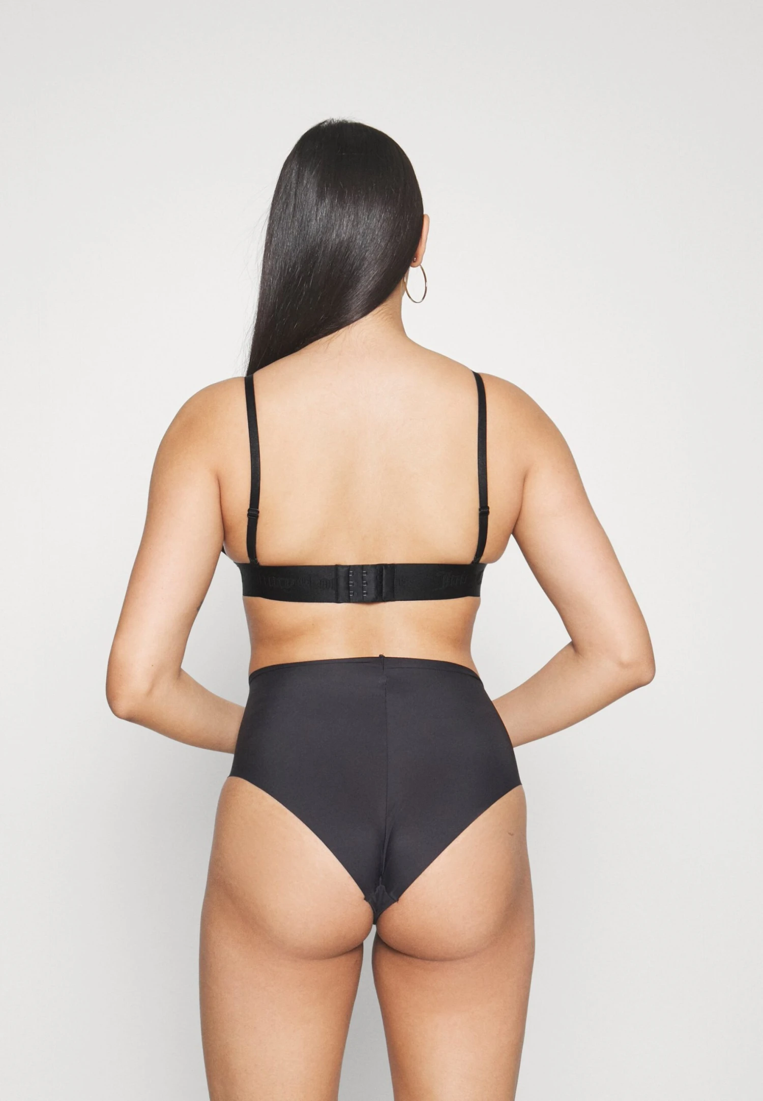 Juicy Couture Velvet Triangle Bra - Bikinitop - Black 5 Juicy Couture Velvet Triangle Bra - Bikinitop - Black - Afbeelding 3