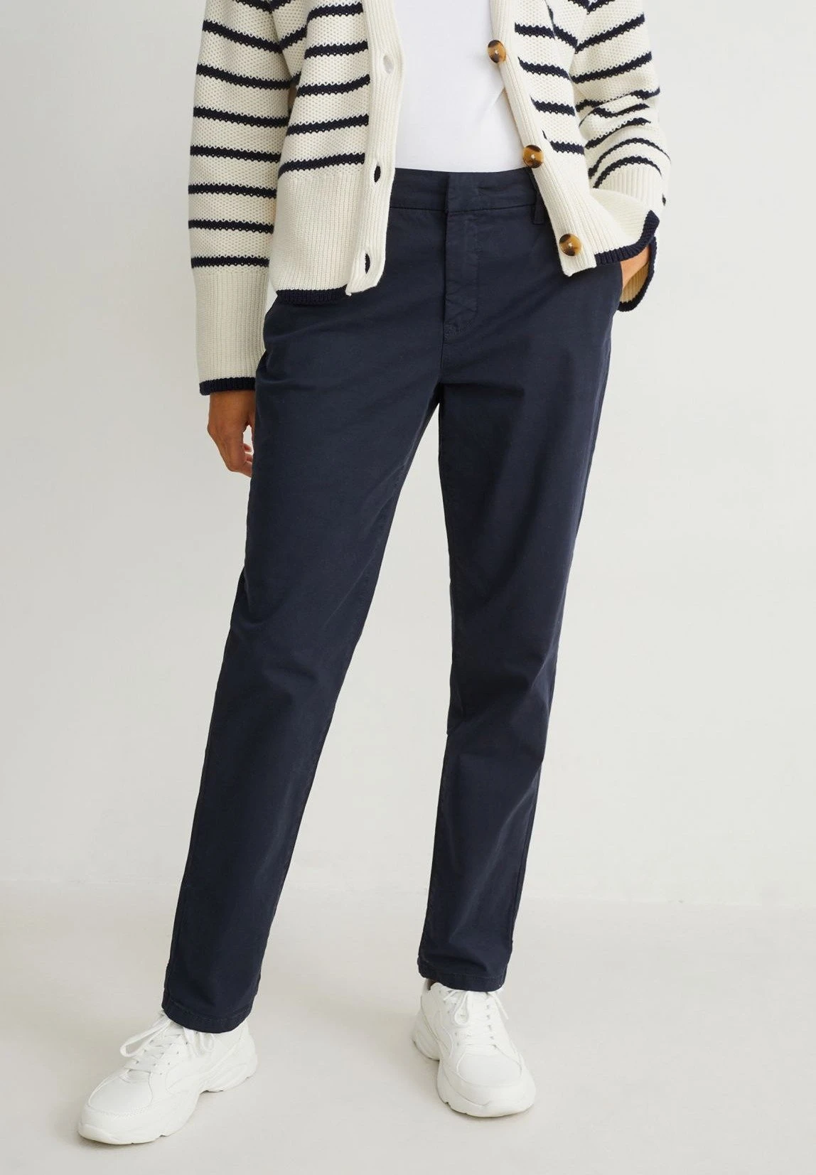 Chino - Dark Blue 3 Chino - Dark Blue