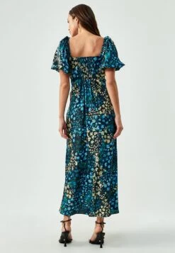 Calile - Galajurk - Blue Floatinng Floral -Mode Dames Winkel 9f19d1d5f371481eae74e9d7bff99bad