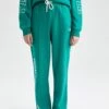 DeFacto Nfl Shield Standart Fit - Trainingsbroek - Green -Mode Dames Winkel aa90f2bb35854f07a942255944f93fef