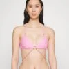 Miami Chain Triangle - Bikinitop - Pink 2 Miami Chain Triangle - Bikinitop - Pink -Mode Dames Winkel aab28be468134318b2236631fd6c373b