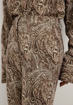 NA-KD FliessendeMit Hoher Taille - Broek - Beige Print -Mode Dames Winkel b485b1b5dad043dabb1e68932cdb6e2d