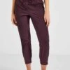 Cecil Casual Fit Stretch - Trainingsbroek - Wineberry Red -Mode Dames Winkel c327899022434fae9ee328d8dddb10d2