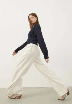 High Waist Pleated - Broek - Cream -Mode Dames Winkel c3d13839c81a470e916c3580bac4e0d1