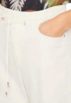 MARC CAIN Five-Pocket- Rethink Together - Flared Jeans - Off-White 10 MARC CAIN Five-Pocket- Rethink Together - Flared Jeans - Off-White -Mode Dames Winkel c703d87c0b084db7ad1aede30d5ce444