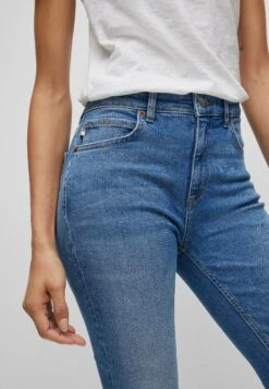 Boss Jackie Slim- Slim Fit Jeans - Blue Two -Mode Dames Winkel ca2a3478963f473a86e40c4f68cc1f5a
