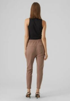 Vero Moda Vmeva MrString Ga Noos - Trainingsbroek - Brown Lentil -Mode Dames Winkel d955ebfa48c3490ebb6a90aafb4eaf5b