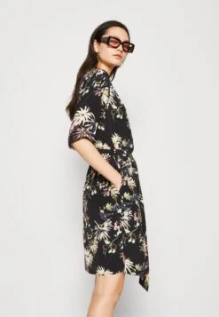 Scotch & Soda Allover Printed Loose Fit Dress - Jurk - Black -Mode Dames Winkel e57e15c7ac9048479d0c092c1fac5b59