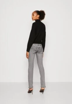 Pepe Jeans Venus - Straight Leg Jeans - Denim 10 Pepe Jeans Venus - Straight Leg Jeans - Denim -Mode Dames Winkel e5b9e0647ce14c04b4d39f88dd70776b