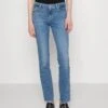 7 For All Mankind Kimmie Straight Sliillwit - Straight Leg Jeans - Light Blue -Mode Dames Winkel f7f3eee5e85446bbb80a5d3fcfa68c70