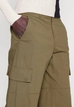 Vero Moda Tall Vmriley Pant - Cargobroek - Dark Green 11 Vero Moda Tall Vmriley Pant - Cargobroek - Dark Green -Mode Dames Winkel f9fcd298001248d88da49c2a7c515409