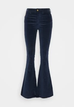 LOIS Jeans Raval - Broek - Shiny Micro 10 LOIS Jeans Raval - Broek - Shiny Micro -Mode Dames Winkel fc3c084822264b40b69679821c378552